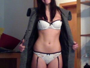 Young Devotion Porno Video: Au weia!!!Das gibt Ärger!!!